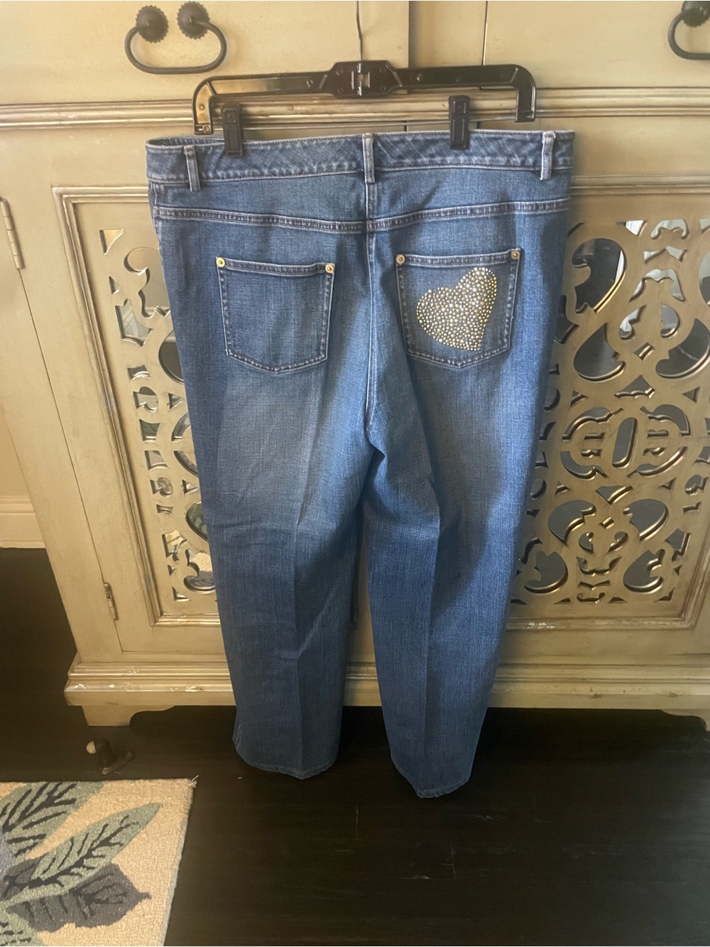 St. John Straight-Leg Denim Jeans with Rhinestone Heart Pocket - Blue